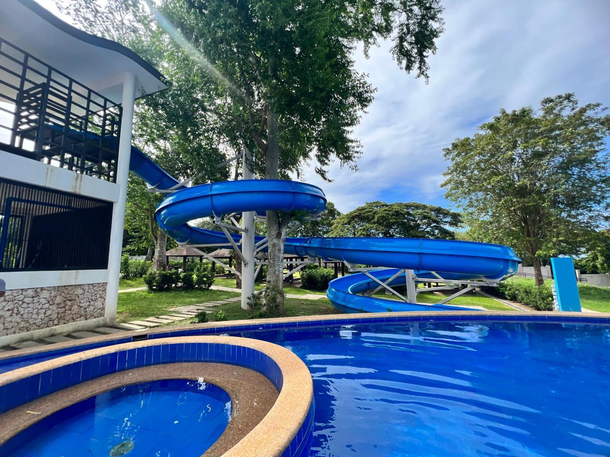 Crusoe Cabins Costa Azalea Samal Exterior photo